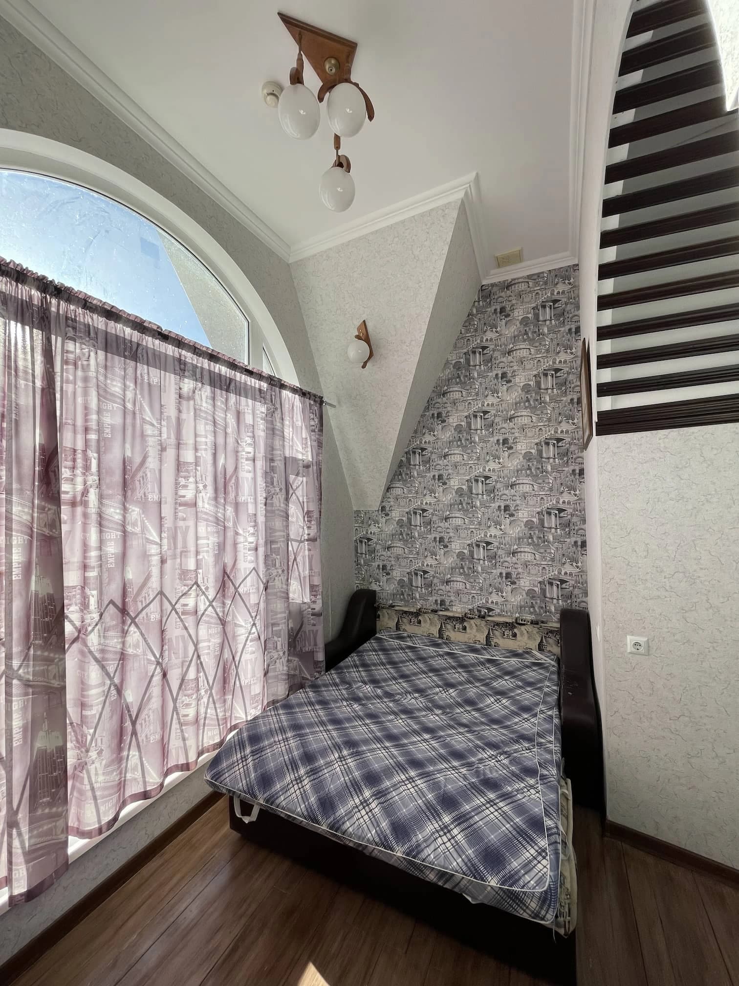 Спальня №3 в доме Mountain Cottage, фото 3