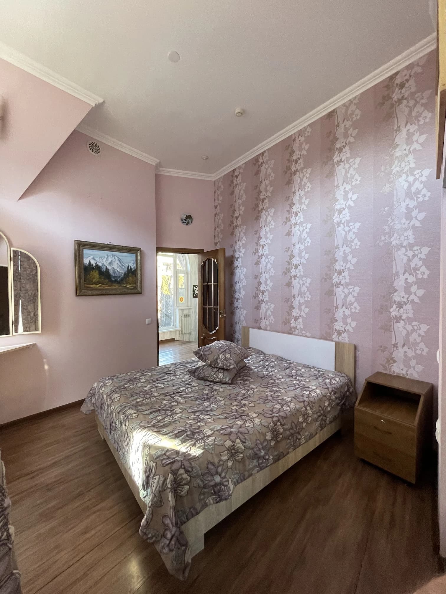 Спальня №2 в доме Mountain Cottage, фото 1